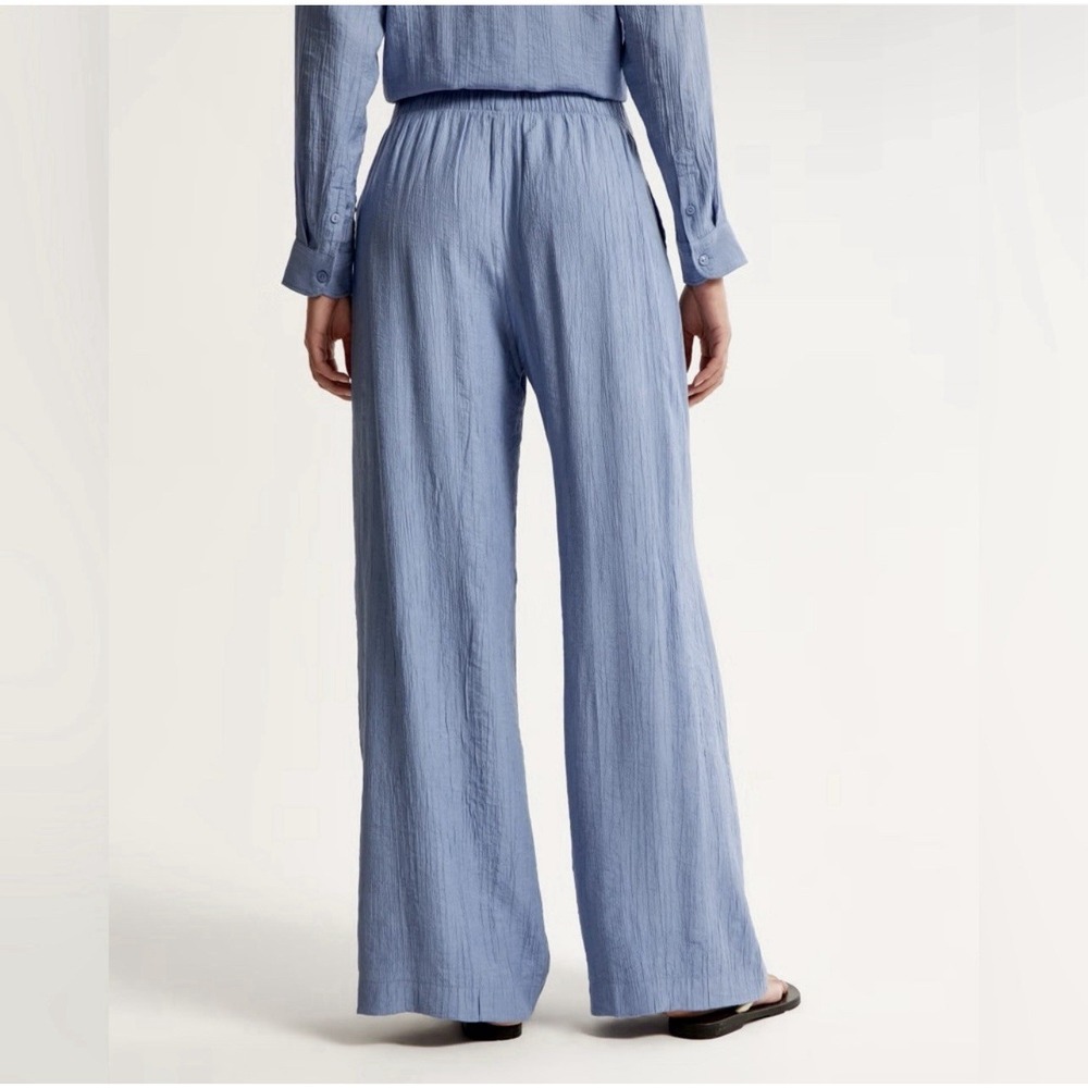 Abercrombie & Fitch Crinkle Textured Pull-On Blue Ultra High Ultra Wide Pants 3X - Picture 3 of 6